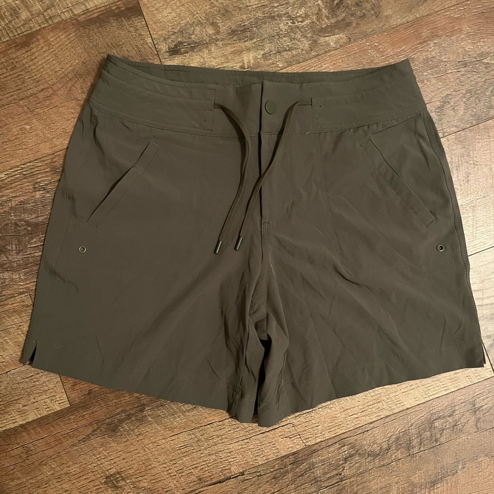 Women’s Athletic Shorts